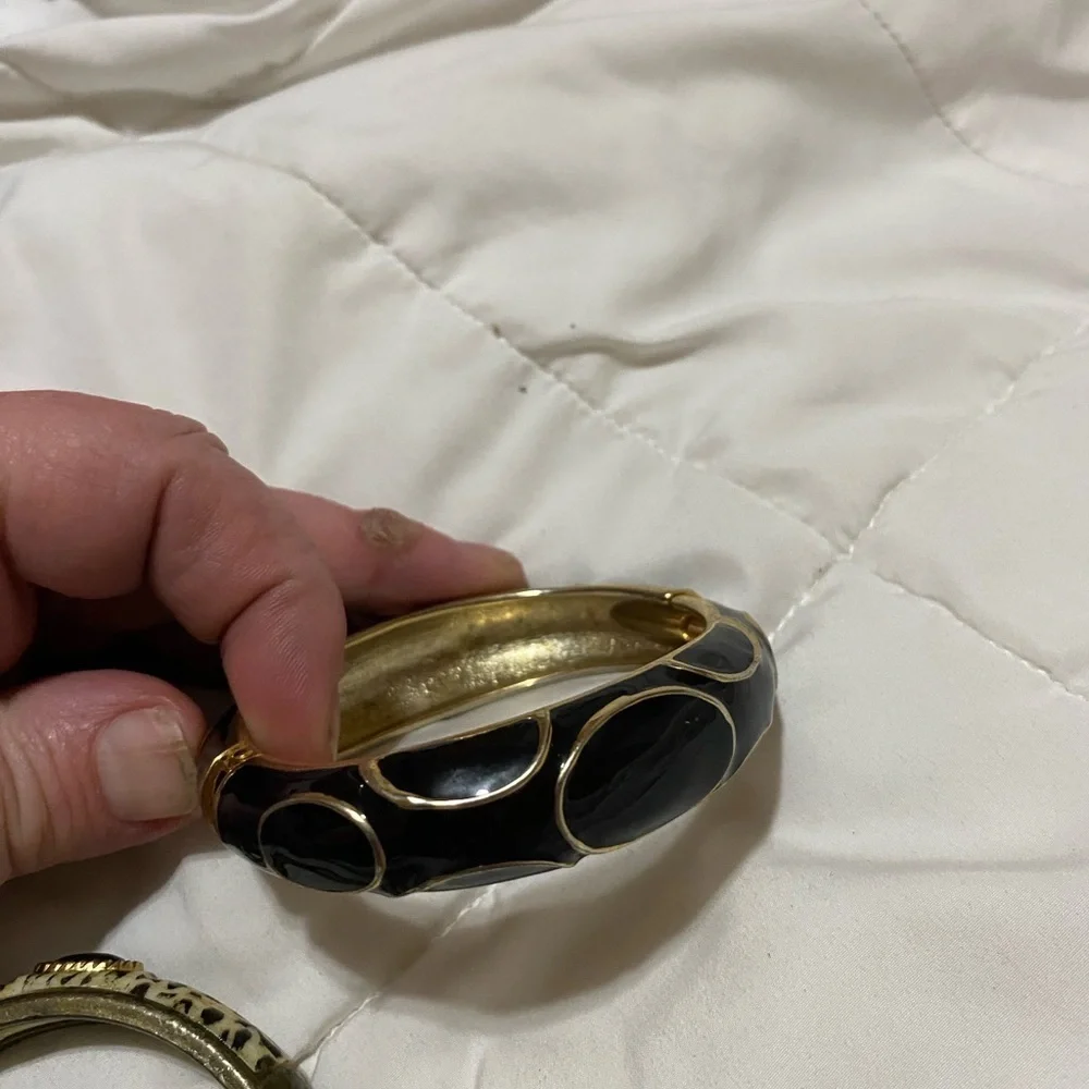 N/A set hinged